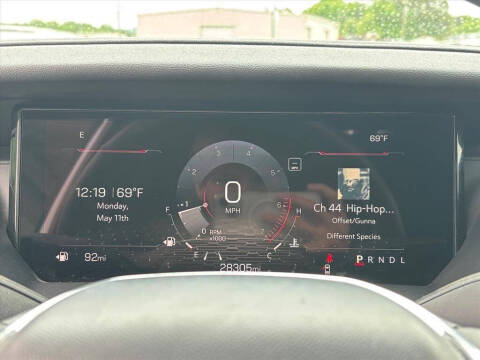 2024 GMC Acadia Elevation
