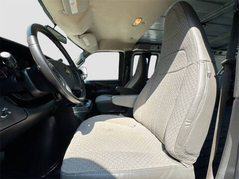 2023 Chevrolet Express 2500