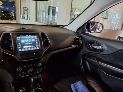 2022 Jeep Cherokee Trailhawk