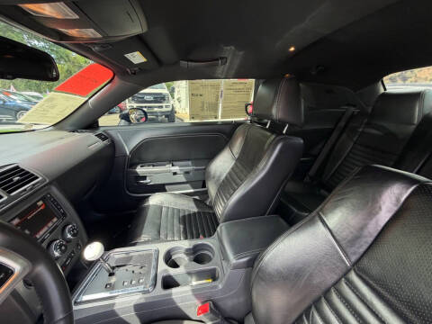 2013 Dodge Challenger R/T Plus