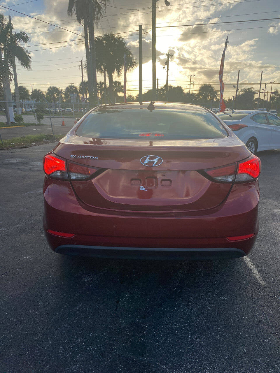 2016 Hyundai Elantra 15