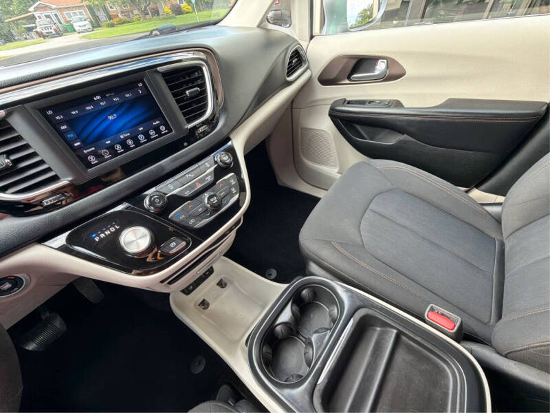 2018 Chrysler Pacifica Touring Plus