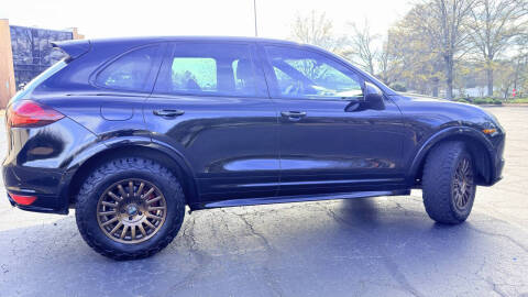 2013 Porsche Cayenne GTS