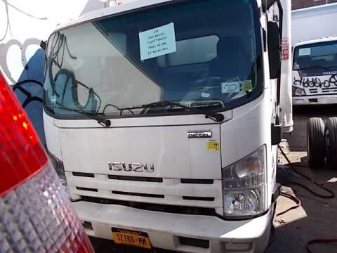 2015 Isuzu NRR