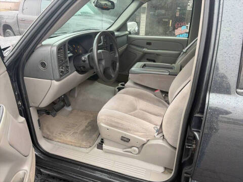2004 Chevrolet Tahoe LS