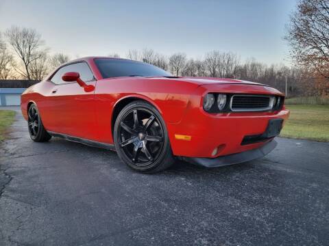 2009 Dodge Challenger for sale at Sinclair Auto Inc. in Pendleton IN