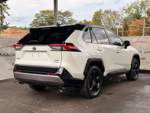 2021 Toyota RAV4 Hybrid XSE