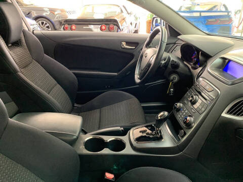 2011 Hyundai Genesis Coupe 2.0T
