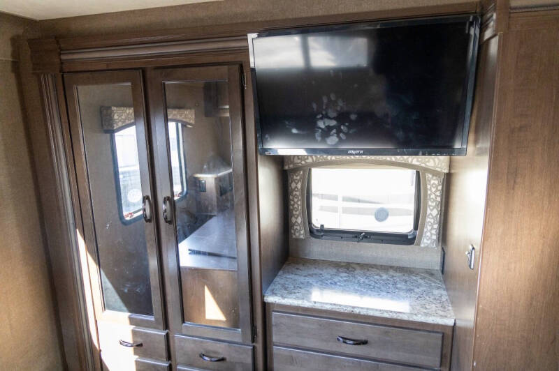 2019 Thor Motor Coach CHATEAU 31E