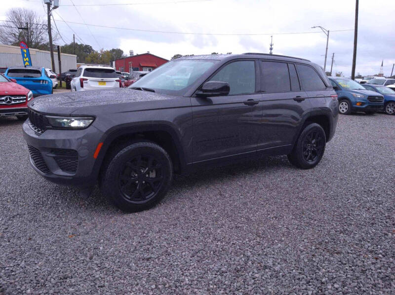 2024 Jeep Grand Cherokee Altitude's photo