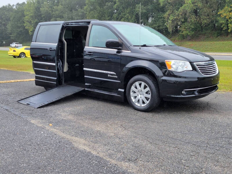 2014 Chrysler WHEELCHAIR VAN