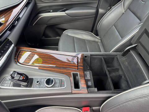 2022 Cadillac Escalade ESV Premium Luxury