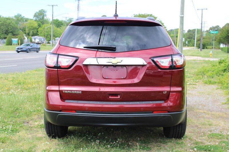 2017 Chevrolet Traverse LT