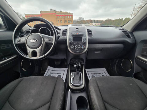 2013 Kia Soul +