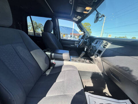 2017 Ford Expedition EL XLT