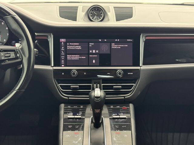 2022 Porsche Macan S