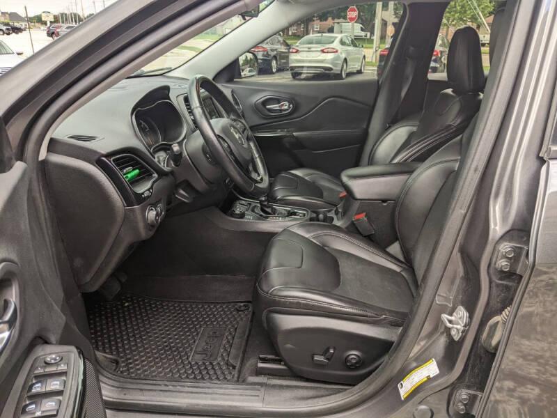 2019 Jeep Cherokee Latitude Plus