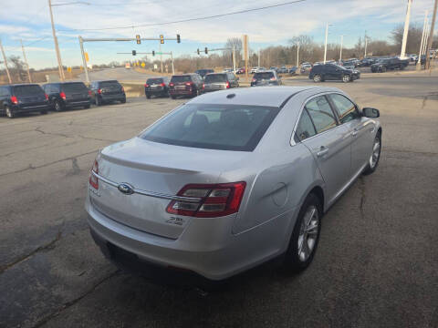 2013 Ford Taurus SEL