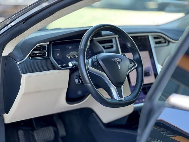 TeslaModel S11