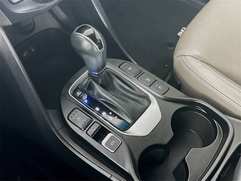 2017 Hyundai Santa Fe Limited Ultimate