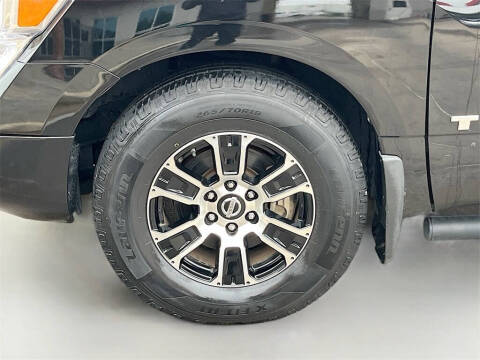 2021 Nissan Titan SV