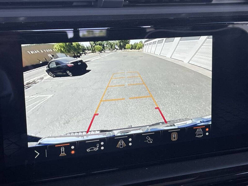 2025 GMC Sierra 1500 AT4X