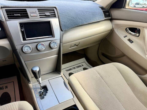 2011 Toyota Camry LE