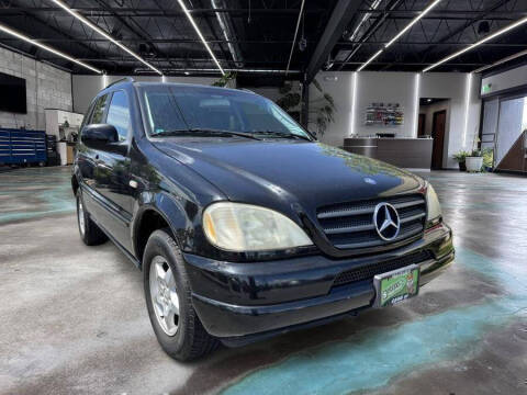 2000 Mercedes-Benz M-Class ML 320