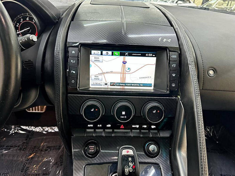 2016 Jaguar F-TYPE R