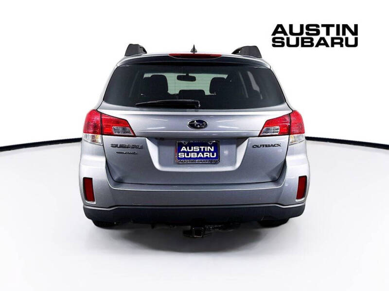 2011 Subaru Outback 2.5i Limited