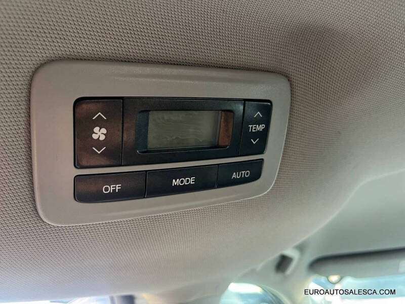 2018 Toyota Sienna SE Premium 8-Passenger