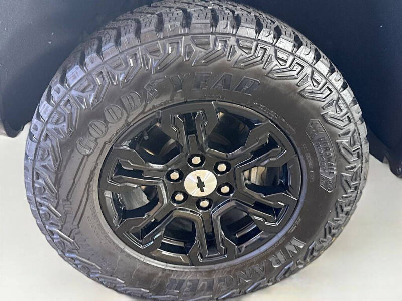 2024 Chevrolet Silverado 1500 ZR2