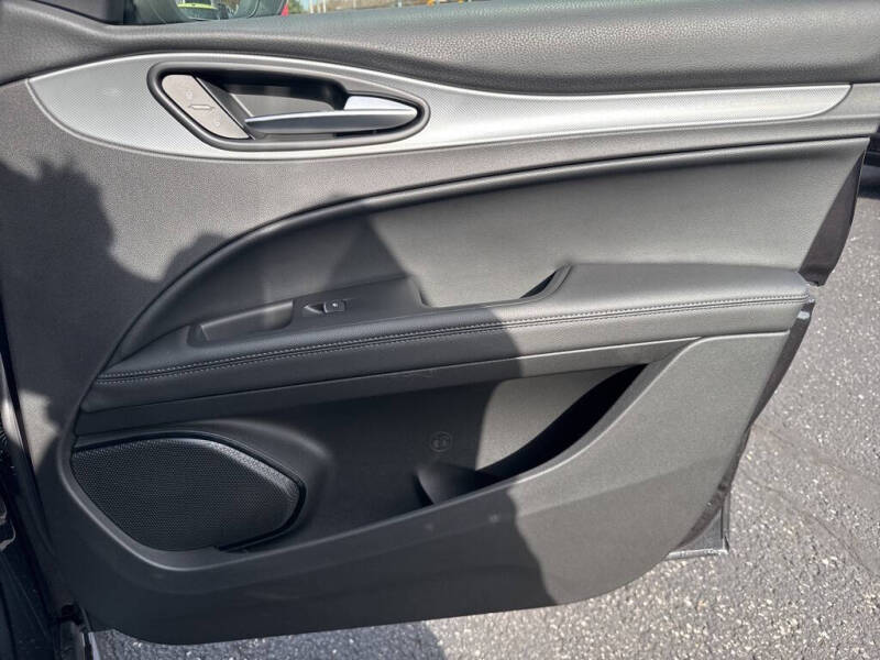 2025 Alfa Romeo Stelvio