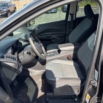 2019 Ford Escape S