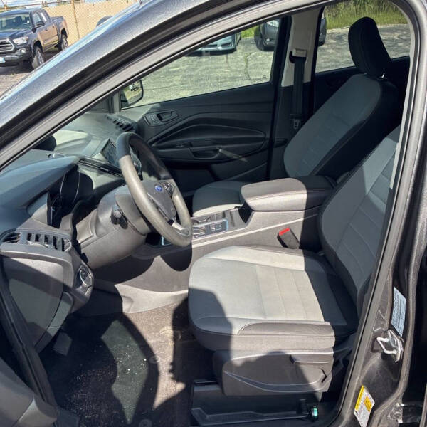 2019 Ford Escape S