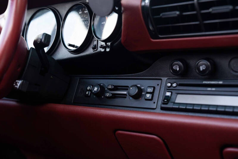 1998 Porsche 911 Carrera
