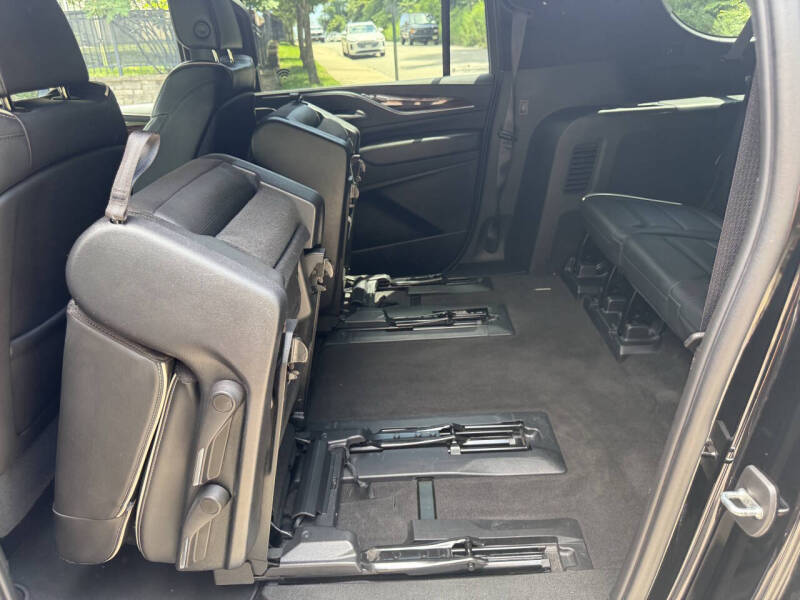 2022 Cadillac Escalade ESV Premium Luxury