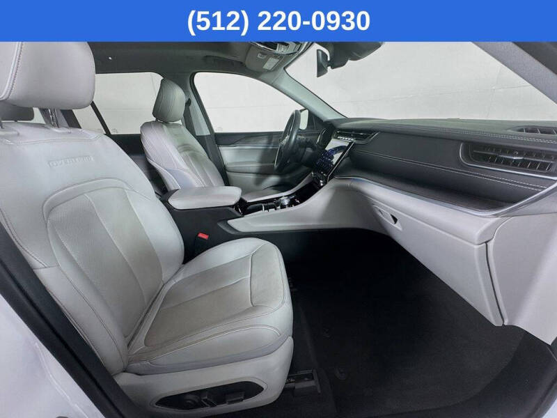 2022 Jeep Grand Cherokee Overland