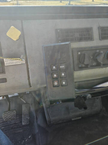 2002 Freightliner F70