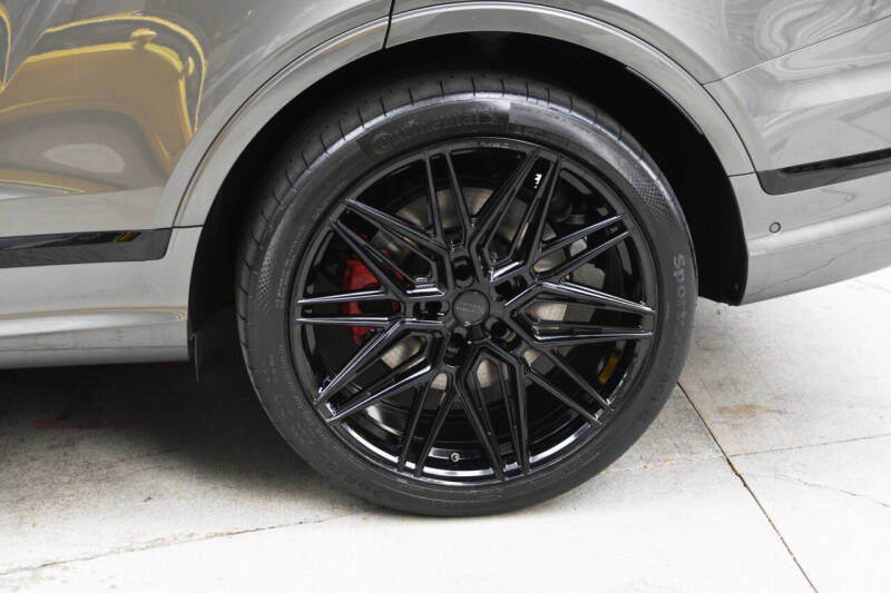 2021 Bentley Bentayga V8