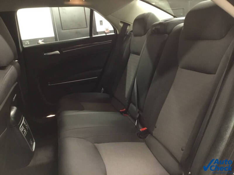 2018 Chrysler 300 Touring