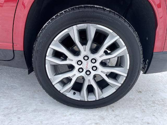 2025 GMC Acadia Denali