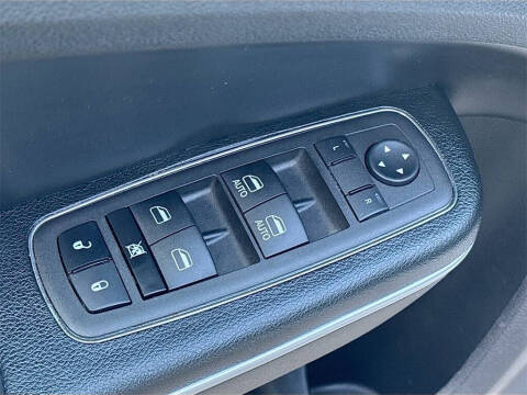 2023 Chrysler 300 S V8