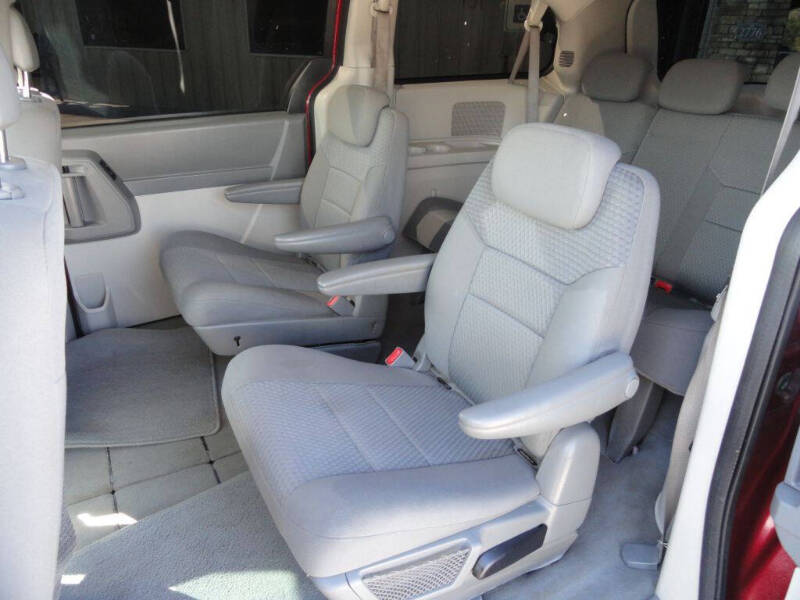 2010 Dodge Grand Caravan Hero photo 9