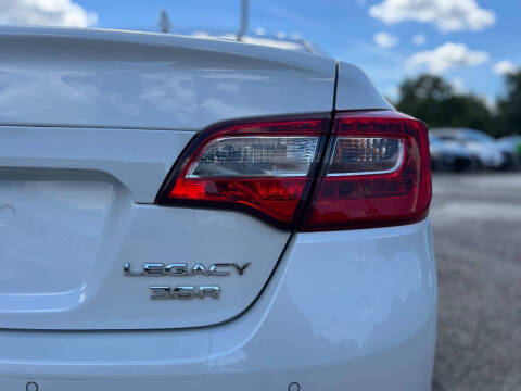 2017 Subaru Legacy 3.6R Limited