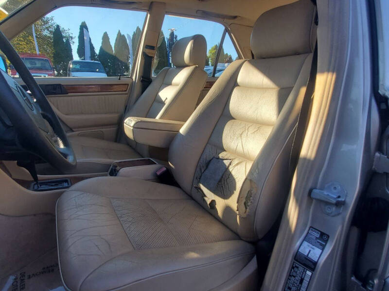 1995 Mercedes-Benz E-Class E 320