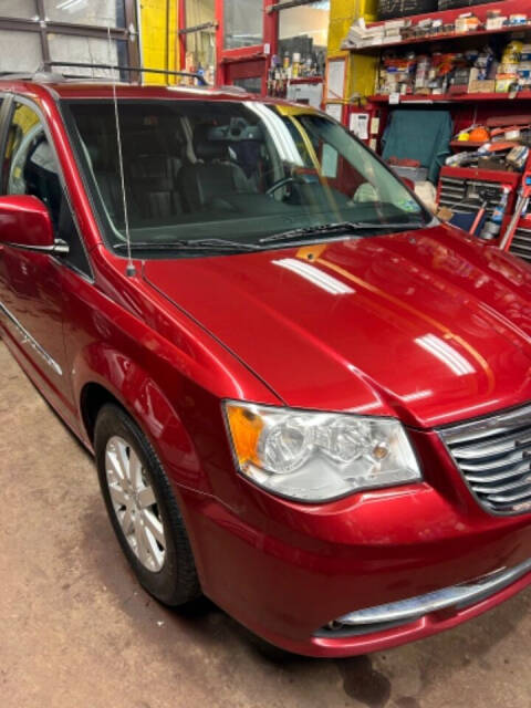 2014 Chrysler Town and Country Touring