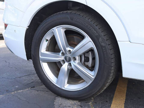 2019 Audi e-tron quattro Premium Plus