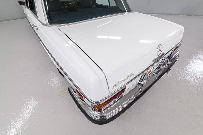 1971 Mercedes-Benz 280-Class
