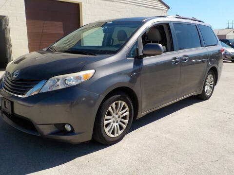 2012 Toyota Sienna for sale at Automotive Locator- Auto Sales in Groveport OH